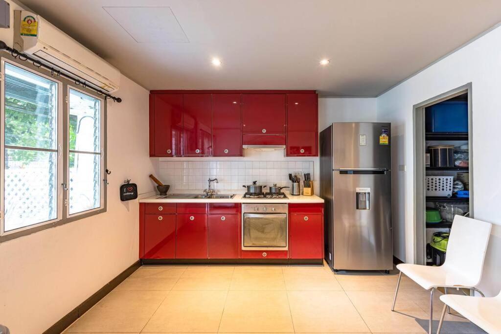 4 Bedroom Townhouse In Great Location! HHQ Extérieur photo